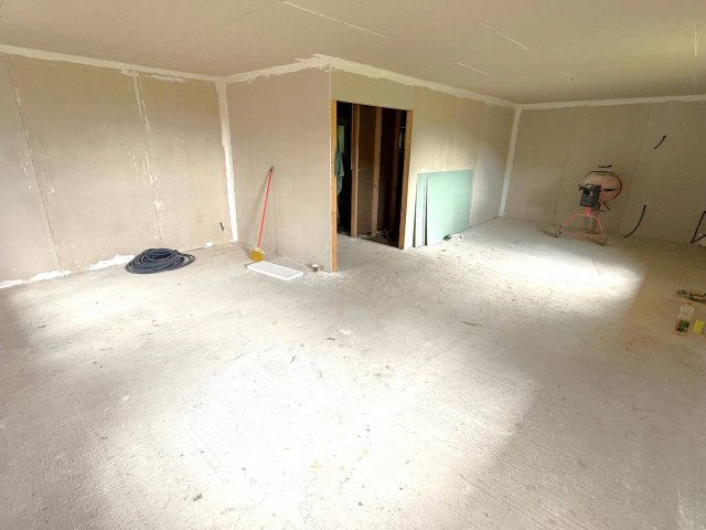 Eladó családi ház, Pécsett 44.9 M Ft, 3 szobás