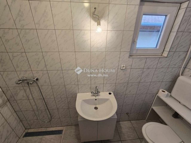 Eladó téglalakás, Budapesten, XX. kerületben 34.9 M Ft, 1 szobás