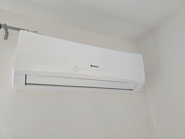 Eladó téglalakás, Pécsett 72.9 M Ft, 3 szobás