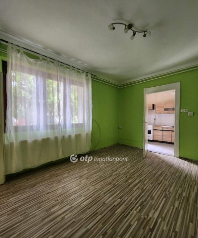 Eladó téglalakás, Budapesten, XX. kerületben 44 M Ft, 1+1 szobás