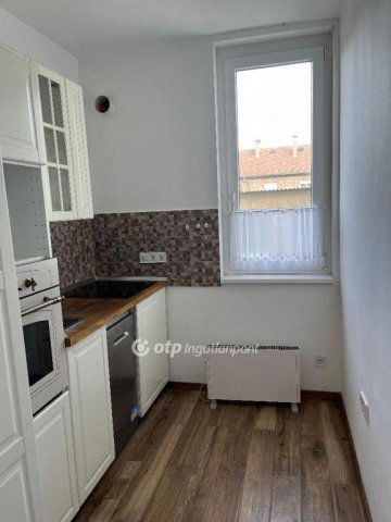 Kiadó téglalakás, albérlet, Egerben 150 E Ft / hó, 2 szobás