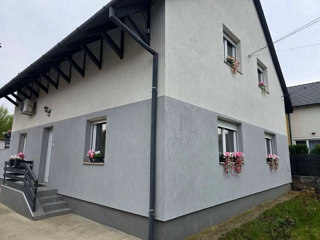 Eladó családi ház, Érden 159.8 M Ft, 7 szobás