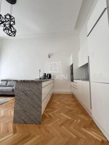 Eladó téglalakás, Budapesten, VI. kerületben 99.9 M Ft, 3 szobás