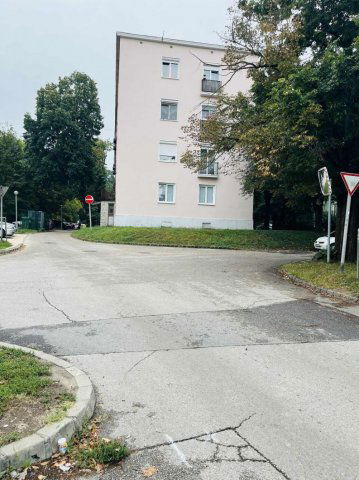 Eladó téglalakás, Tatabányán 39.9 M Ft, 2 szobás