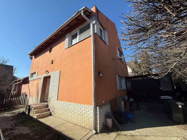 Eladó családi ház, Pomázon 98.9 M Ft, 5 szobás