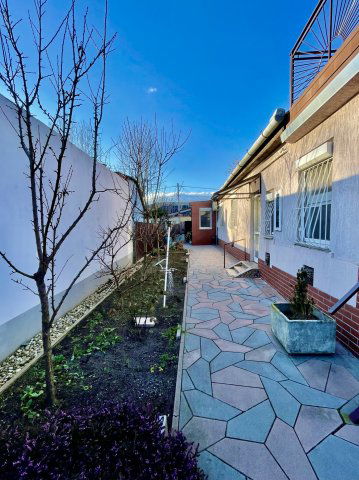 Eladó ikerház, Budapesten, XIV. kerületben 159.9 M Ft, 4 szobás