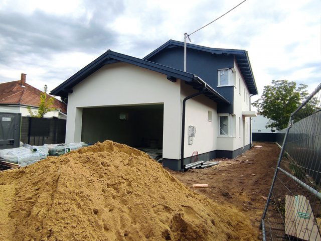 Eladó családi ház, Gödön 175 M Ft, 5+1 szobás