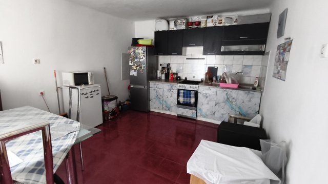 Eladó családi ház, Szakályon 27 M Ft, 2 szobás