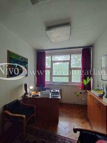 Eladó iroda, Veszprémben 49 M Ft, 4 szobás / költözzbe.hu