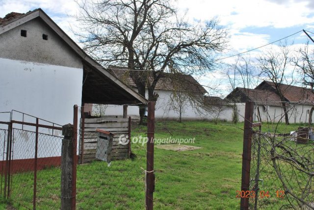 Eladó családi ház, Tiszaszentimrén 14.99 M Ft, 2 szobás