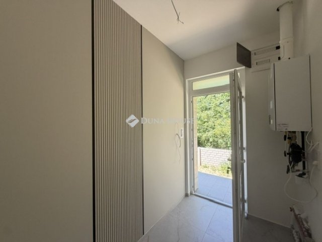 Eladó ikerház, Pécelen 127.9 M Ft, 4 szobás