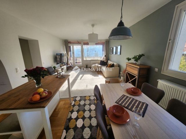 Eladó téglalakás, Budapesten, II. kerületben 219 M Ft, 4 szobás