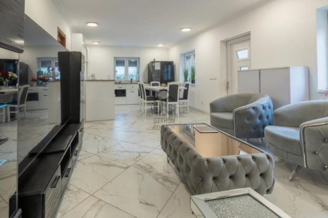 Eladó családi ház, Monoron 89.5 M Ft, 4 szobás