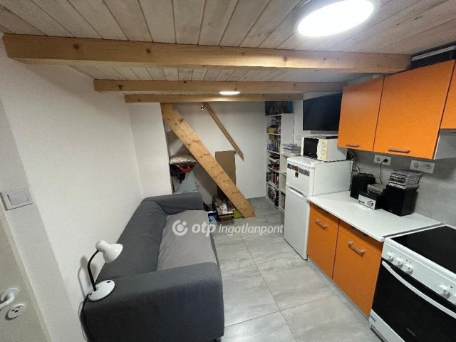 Eladó téglalakás, Budapesten, VII. kerületben 99 M Ft, 4 szobás