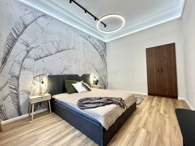 Eladó téglalakás, Budapesten, VI. kerületben 195 M Ft, 4 szobás