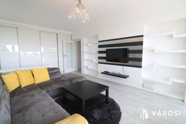 Kiadó téglalakás, albérlet, Szegeden 350 E Ft / hó, 3 szobás