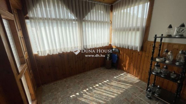 Eladó családi ház, Tótszentmártonon 19 M Ft, 3 szobás