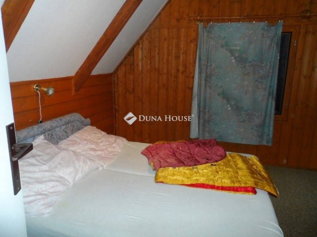 Eladó nyaraló, Magyarhertelenden 24.9 M Ft, 3+3 szobás