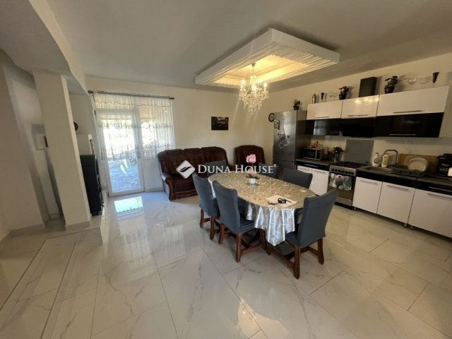 Eladó családi ház, Gyömrőn 28 M Ft, 4 szobás