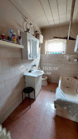 Eladó családi ház, Budapesten, XX. kerületben 120 M Ft, 7 szobás