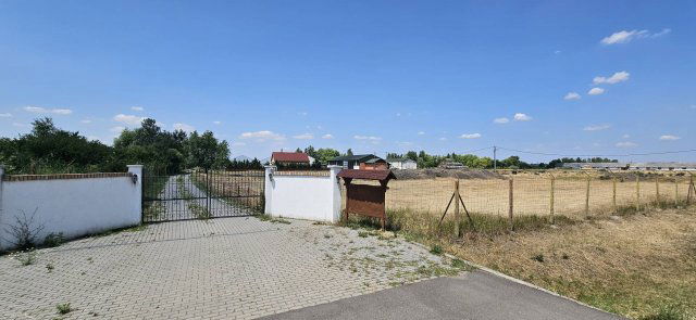 Eladó ipari ingatlan, Túrkevén 320 M Ft, 2 szobás