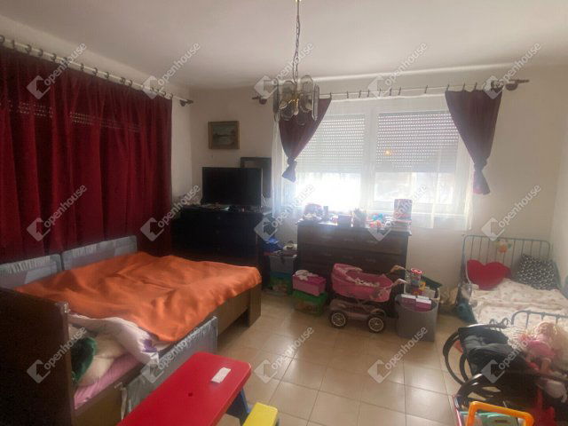 Eladó családi ház, Mosonmagyaróváron 89.9 M Ft, 4 szobás