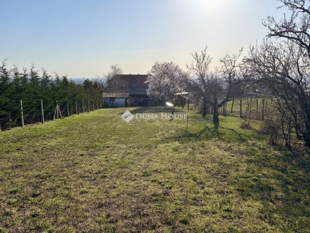 Eladó nyaraló, Fóton 33 M Ft, 2 szobás / költözzbe.hu