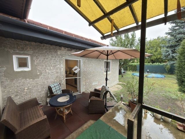 Eladó családi ház, Budapesten, X. kerületben 189 M Ft, 4 szobás