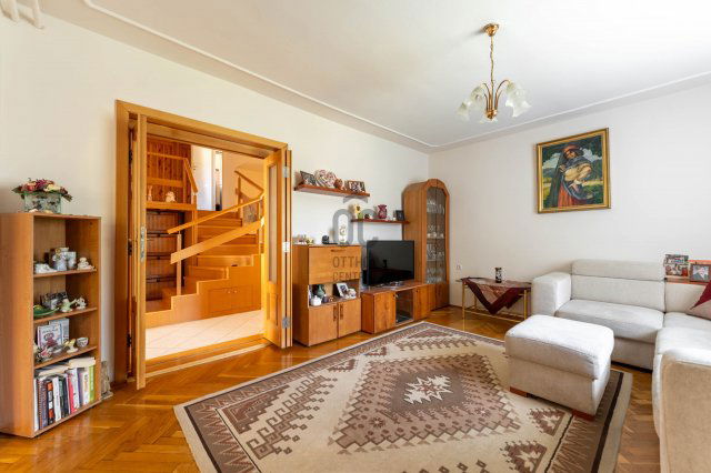 Eladó családi ház, Győrött 145 M Ft, 3 szobás