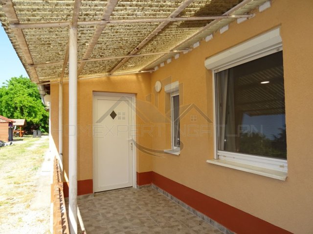 Eladó sorház, Nagyszentjánoson 42 M Ft, 2 szobás