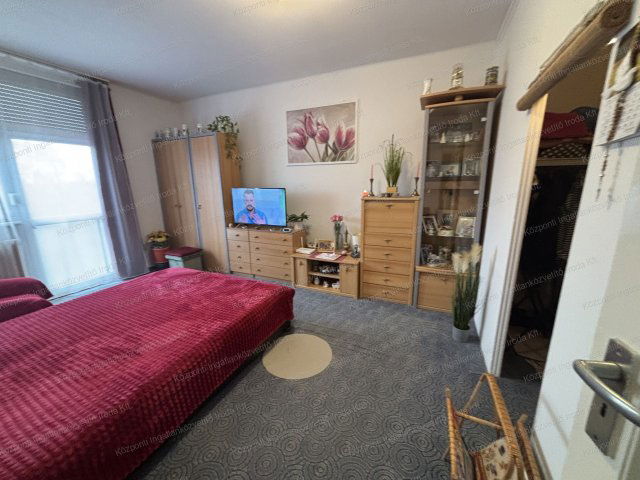 Eladó téglalakás, Tatabányán 38.99 M Ft, 1+1 szobás