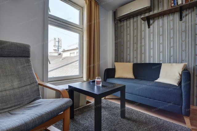 Eladó téglalakás, Budapesten, VI. kerületben, Zichy Jenő utcában