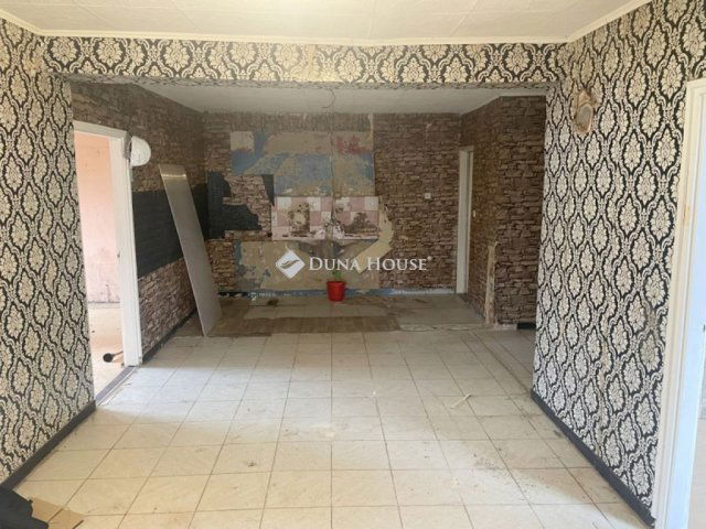 Eladó ikerház, Nyíregyházán 19.9 M Ft, 4 szobás