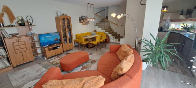 Eladó családi ház, Székesfehérvárott, Tátra utcában 190 M Ft