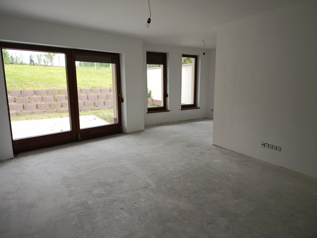 Eladó ikerház, Veszprémben 169 M Ft, 3+2 szobás