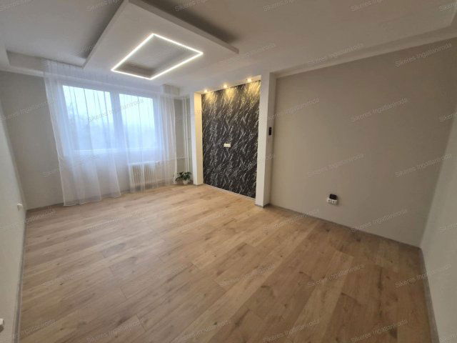 Eladó panellakás, Tatabányán 47.9 M Ft, 2 szobás