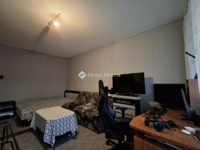 Eladó panellakás, Berettyóújfaluban, Jókai utcában 42.5 M Ft