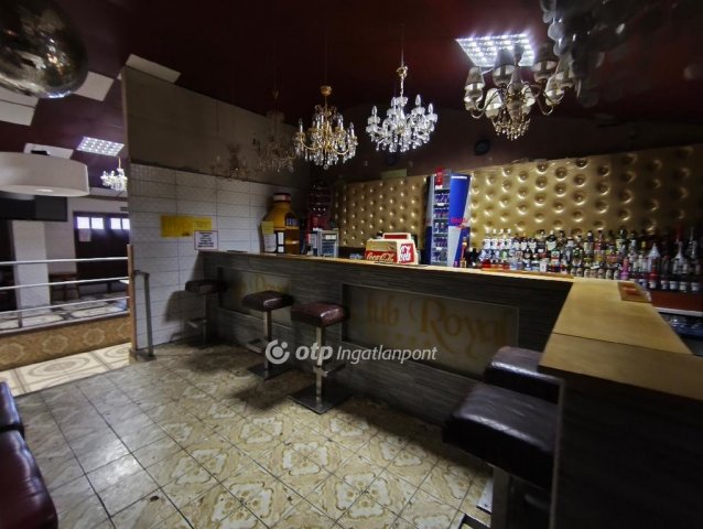 Eladó ipari ingatlan, Mezőtúron 130 M Ft / költözzbe.hu