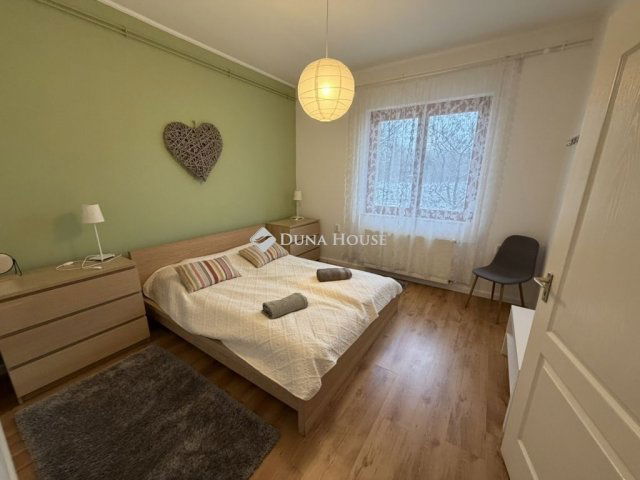 Eladó családi ház, Orosházán 54 M Ft, 4+1 szobás