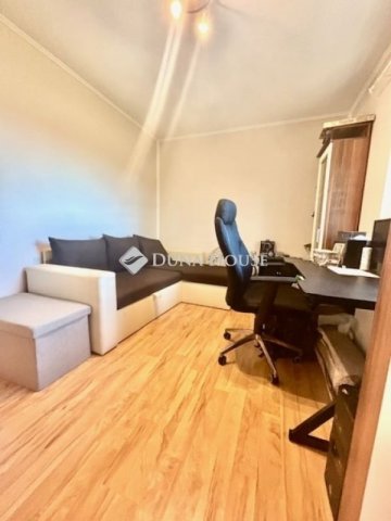 Eladó téglalakás, Üllőn 100 M Ft, 4 szobás