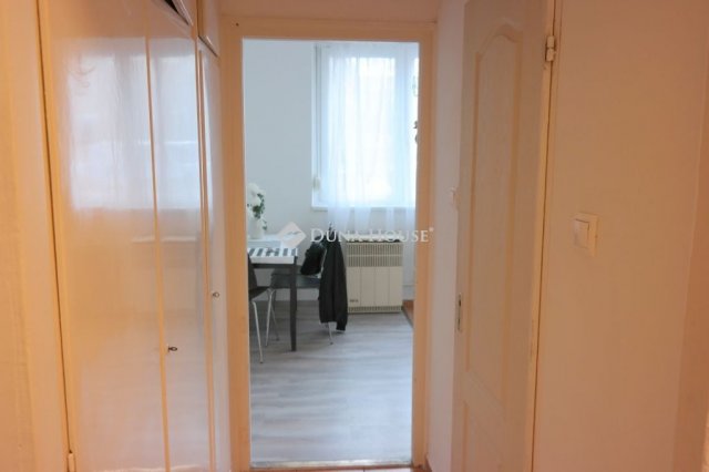 Eladó téglalakás, Budapesten, XX. kerületben 52.3 M Ft, 1 szobás