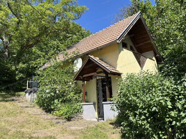 Eladó nyaraló, Bazsiban 24.9 M Ft, 2 szobás