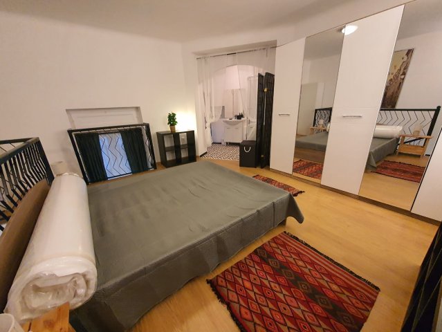 Kiadó téglalakás, albérlet, V. kerületben, Aulich utcában