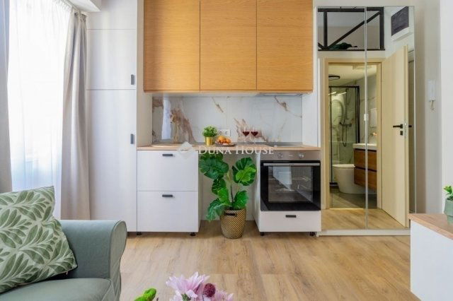 Eladó téglalakás, Budapesten, VII. kerületben 53.9 M Ft