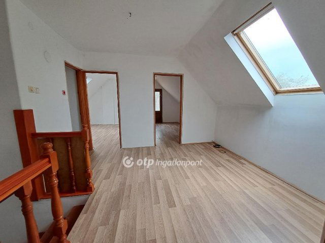 Eladó családi ház, Kisújszálláson 21.5 M Ft, 2+2 szobás