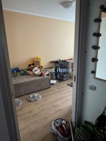 Eladó téglalakás, Mosonmagyaróváron 42.9 M Ft, 2 szobás