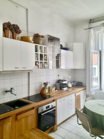 Eladó téglalakás, Budapesten, V. kerületben 120 M Ft, 2 szobás