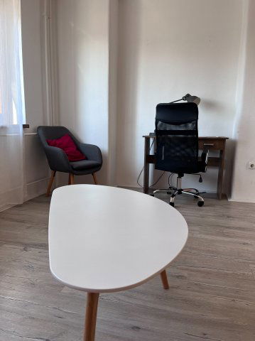 Kiadó téglalakás, albérlet, Pécsett 190 E Ft / hó, 2 szobás