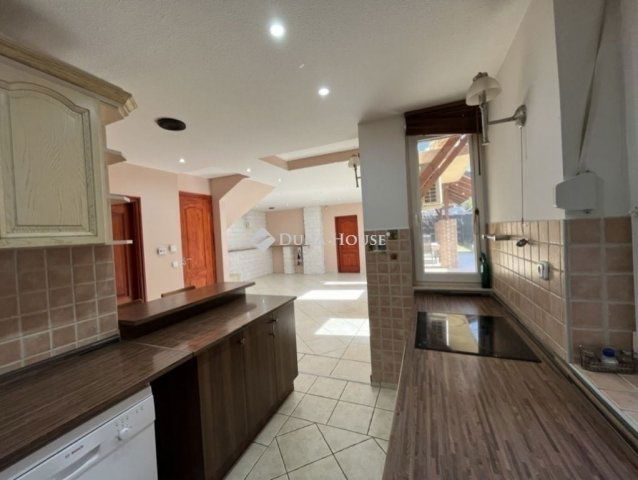 Eladó családi ház, Fóton 142.5 M Ft, 4+1 szobás