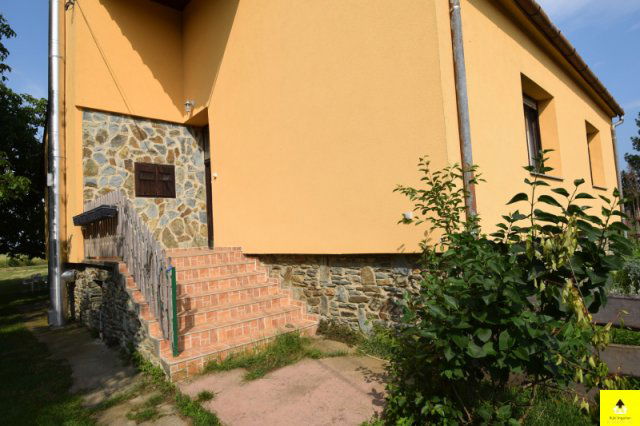 Eladó családi ház, Bükön 44.9 M Ft, 3 szobás